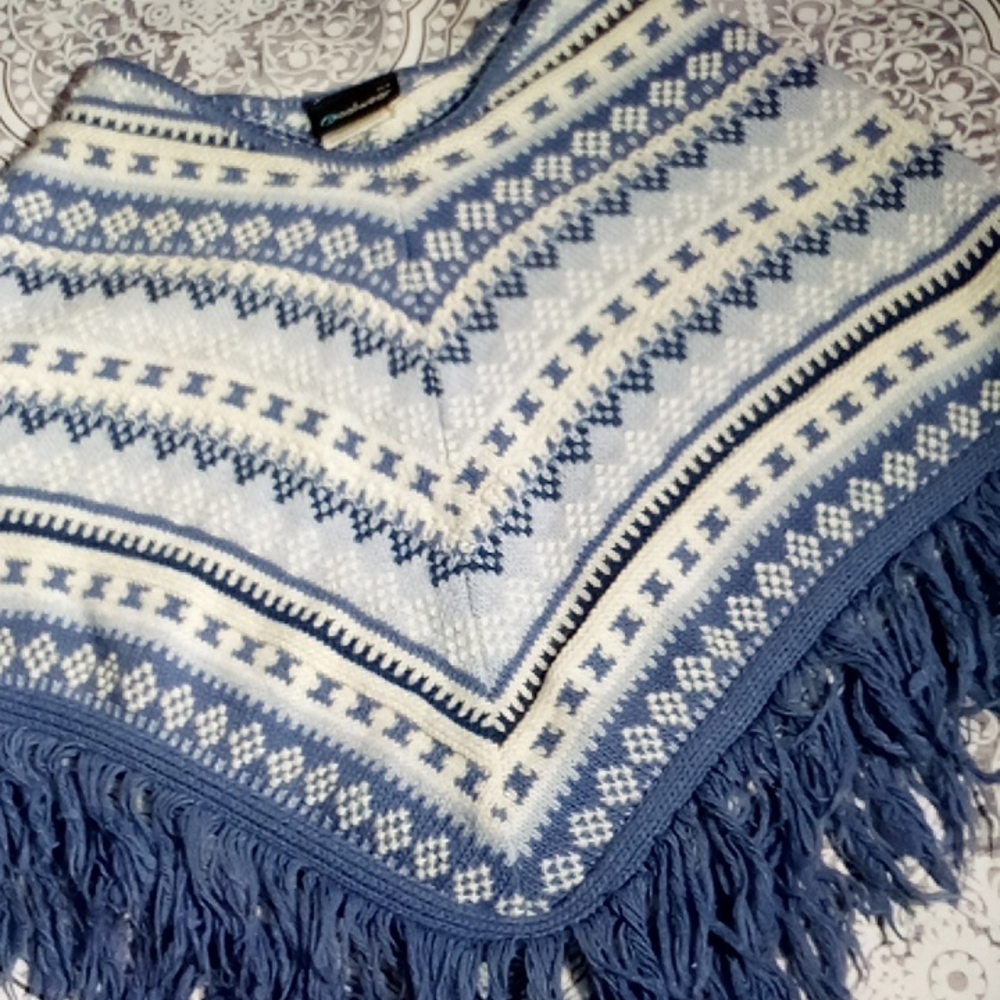GIRLS pattern shawl - Picture 7 of 9